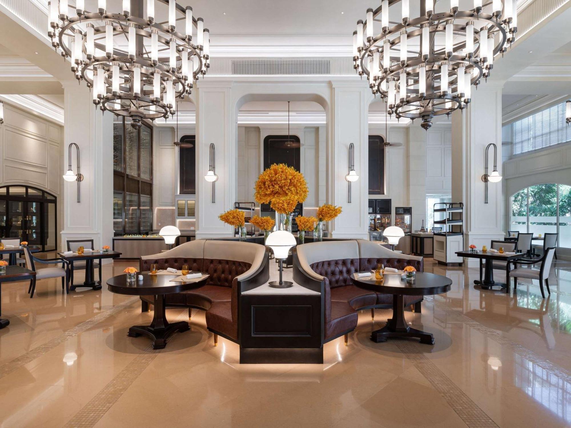 Sofitel Phnom Penh Phokeethra Hotel Exterior photo