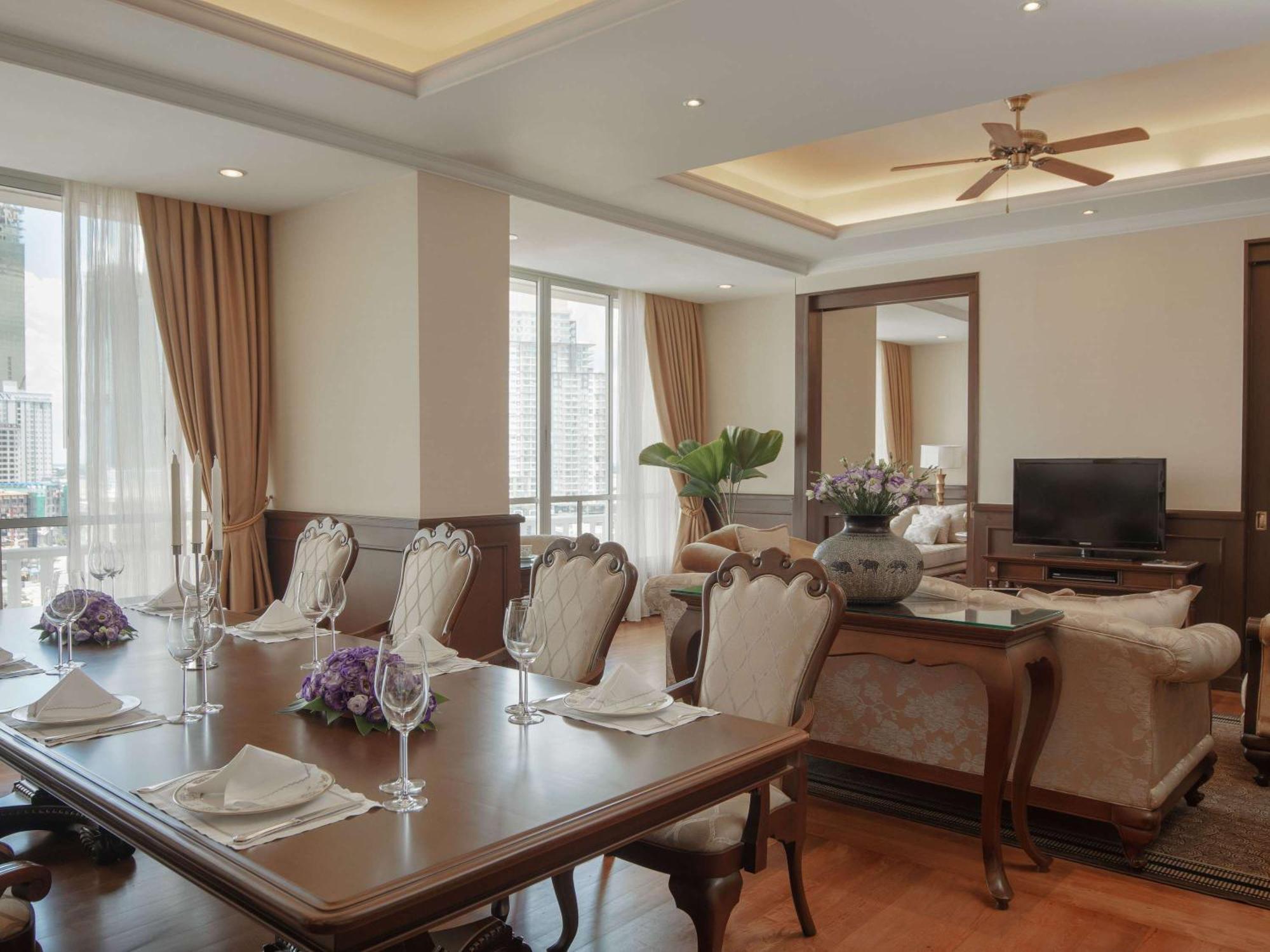 Sofitel Phnom Penh Phokeethra Hotel Exterior photo