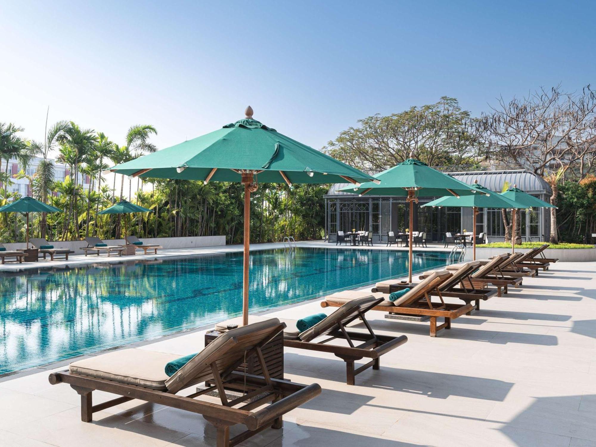 Sofitel Phnom Penh Phokeethra Hotel Exterior photo